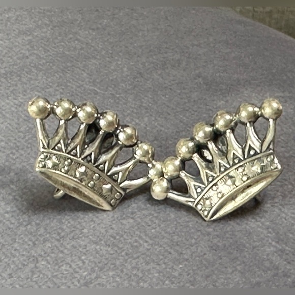 1930s VINTAGE!! RARE!! STERLING SILVER SCREW BACK CROWN EARRINGS OS MARKED - Picture 2 of 7